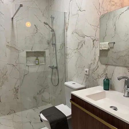 アパート Golden *